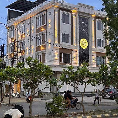 Hotel Rudhav Palace Ujjain Ngoại thất bức ảnh