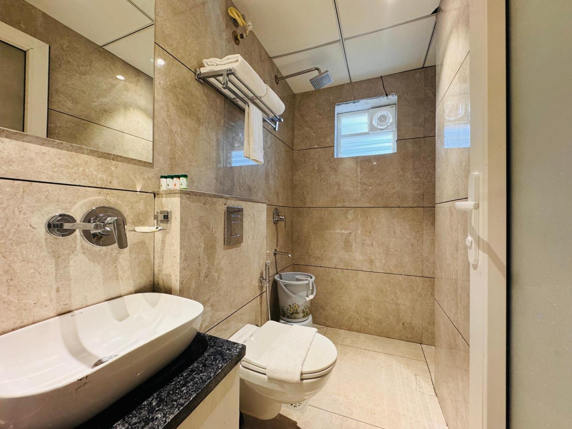 Hotel Rudhav Palace Ujjain Ngoại thất bức ảnh