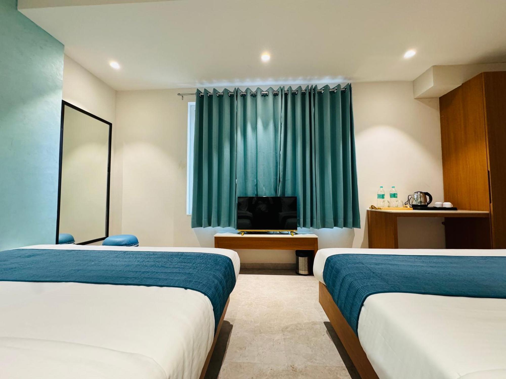 Hotel Rudhav Palace Ujjain Ngoại thất bức ảnh